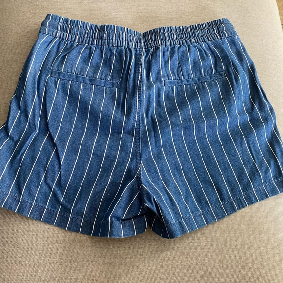 J Crew drawstring shorts - Picture 3 of 7